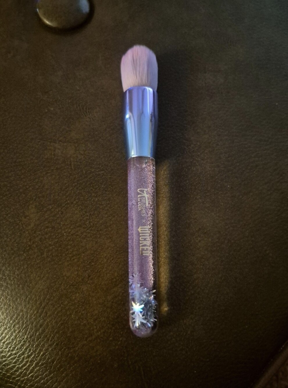 It Cosmetics X Wicked Limited Edition Foundation Brush